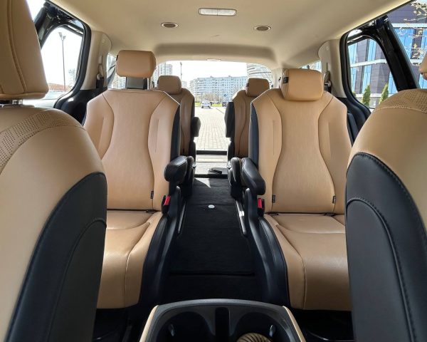 Kia Carnival — изображение 11