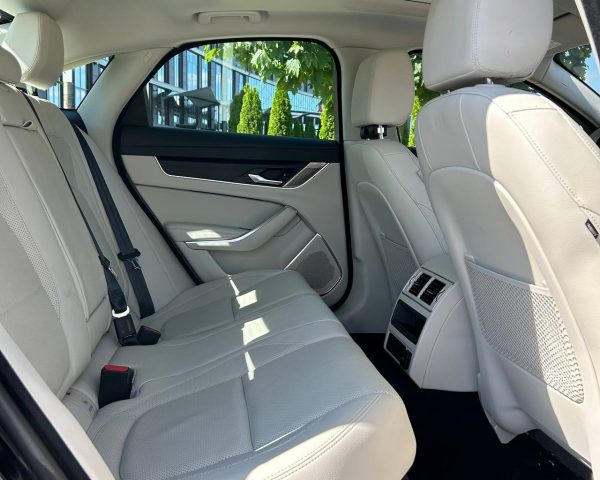 Jaguar XF x260 — изображение 10