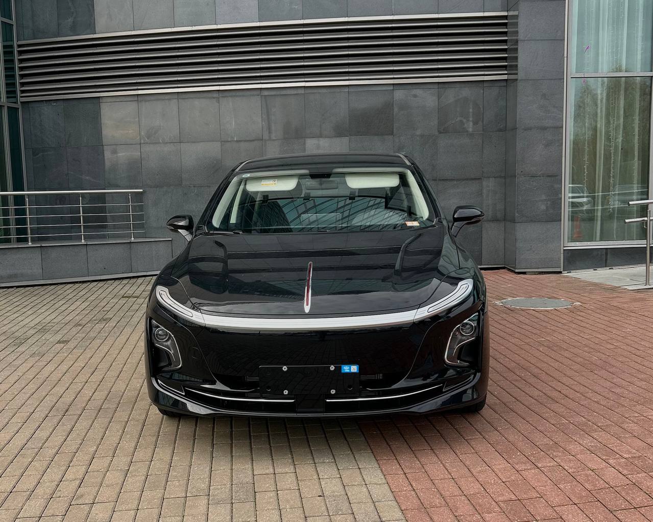 Hongqi E-QM5 РЕСТАЙЛИНГ — изображение 2