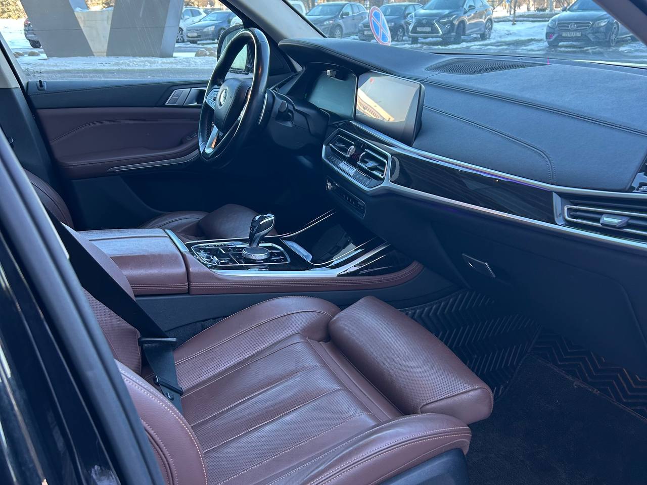 BMW X7 (7 мест) — изображение 6